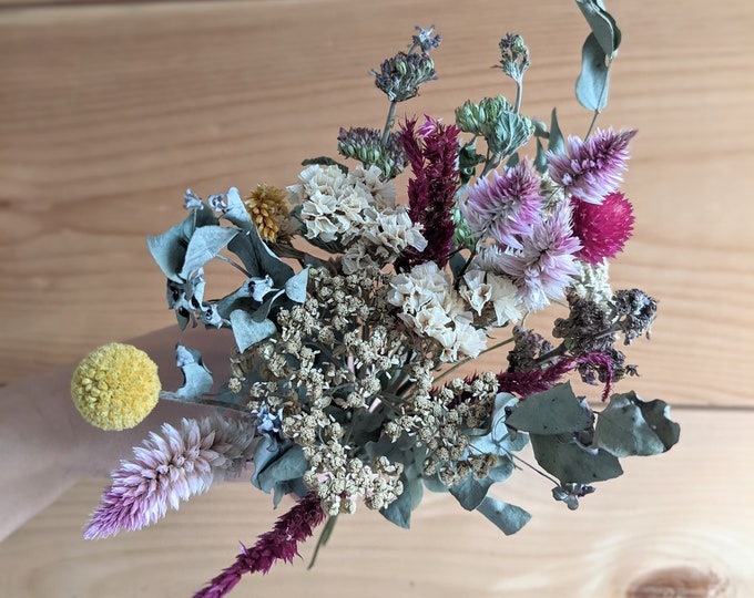 Dried flower bouquet / preserved floral decor / everlasting flower bunch / home decor for spring