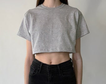 grey crop tee