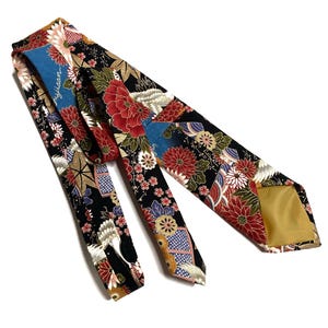 DDP | Yakuza Crane And Mount Fuji Kimono Japanese Necktie - Japanese Handmade, Birthday Gift for dad, Japanese Indigo Traditional Neck tie image 4