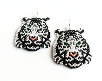 Tiger bead earrings, animal earrings dangle, fringe white earrings, seed bead earrings, custom earrings handmade, glass animal earrings