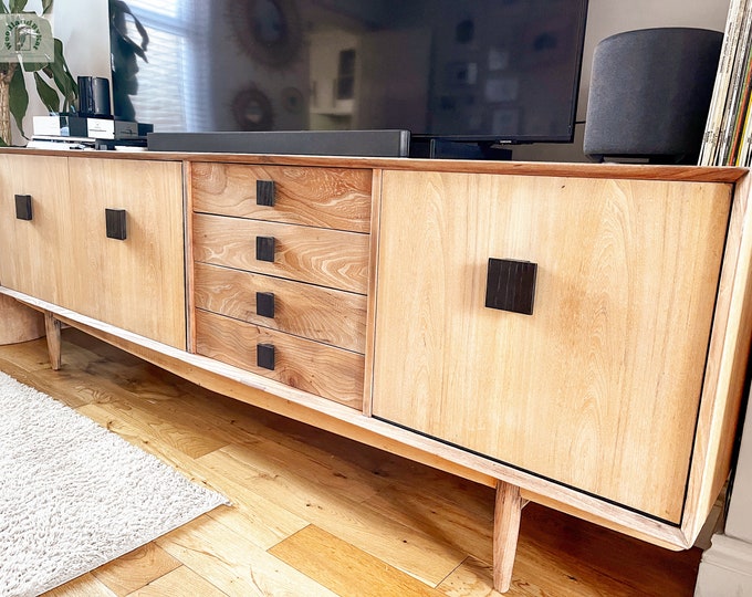 Square wooden handles, cabinet pulls, in oak, walnut, mahogany, pine and black stained wood.