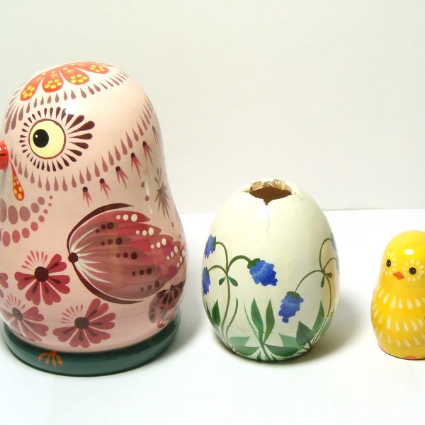 Easter Pink Chicken with egg, Nesting Doll 3pcs, Matryoshka 9cm/3,5'' Kids Room Decor, Montessori and Stacking, Personalised Gift for Easter