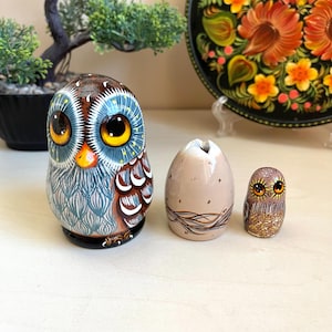 3 poupées gigognes chouettes, ensemble de matriochkas peintes à la main, décoration de chambre d'enfant de Pâques