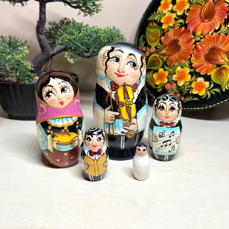 Jewish Family 5pcs Nesting Doll, Hanukkah Menorah Room Decor, Shabbat Gift Set With Violin 4,3”