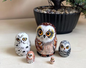 Muñecas Matryoshka miniatura de búhos pintadas a mano, juego coleccionable de 5 piezas, regalo personalizado