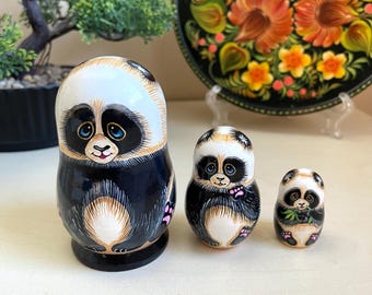 Poupée russe panda, matriochka en bois peinte à la main, ensemble de 3 pièces, poupée russe animalière, cadeau pour les amoureux des pandas