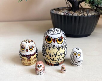 Muñeca rusa de búhos pintada a mano, matrioshka de madera con animales del bosque, regalo para coleccionistas de búhos, figura apilable en miniatura.