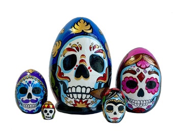 Santa Muerte Wooden Nesting Egg 5pcs 11cm, Matryoshka Babushka, El Dia de Muertos Mexico Gift, Personalized Skeleton, Day of the Dead Toy