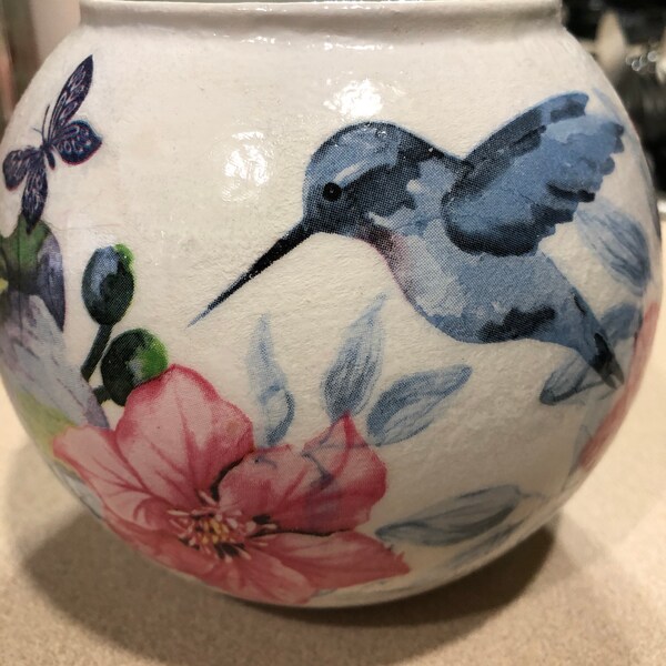 Hummingbird decoupage 6" glass globe vase