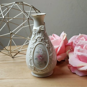 Vintage Royal Heritage Collection Taiwan Il vaso di nastro Cameo