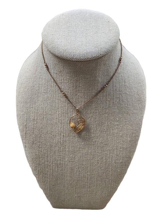 Vintage Gold Rose & Leaf Circle Pendant Necklace