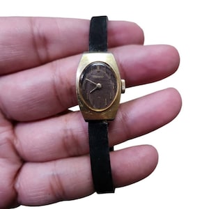 Vintage 1980s Seiko 11-7039 Gold Toned Brown Face Wind Up Watch Leather Band