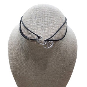 Vintage Silver Toned Pendant Choker Necklace