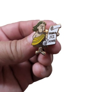 Vintage Gold Toned Virginia JCI Senate Pin