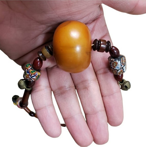 Vintage Bakelite Beaded Necklace - image 2