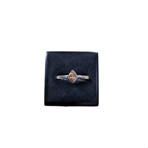 Vintage Size 6 Silver Toned Brown Gem Ring