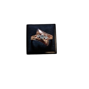 Size 10 Vintage Gold Toned Bling Three Stone Ring