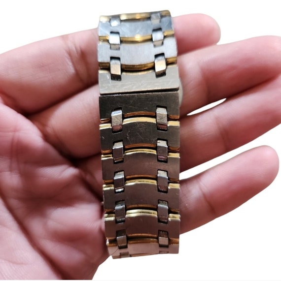 Vintage Wittnauer Montserrat Swiss Made 8 Diamonds Sapphire