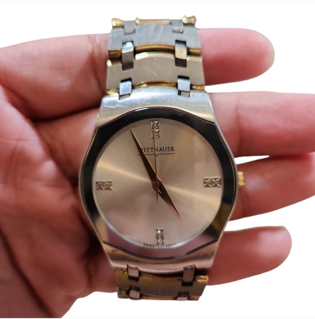 Vintage Wittnauer Montserrat Swiss Made 8 Diamonds Sapphire