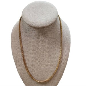 Collar de eslabones en tonos dorados vintage