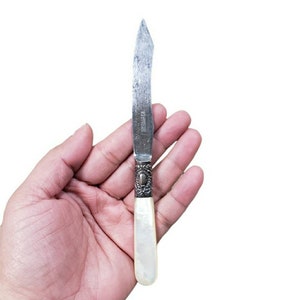 Antique Mother Of Pearl Handle Sterling Master Butter Knife