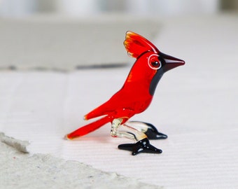 Red Cardinal glass bird, handmade red bird, art glass figures, bird collection, blown miniature bird, small bird, tiny bird, mini sculpture