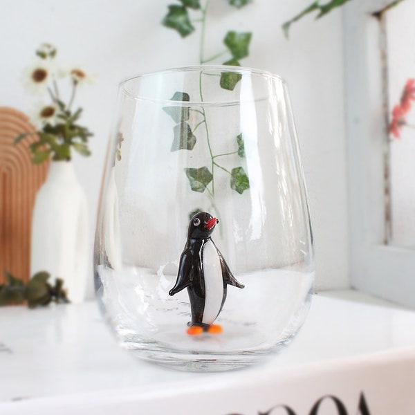 Jolie tasse en verre pingouin, verre à boisson, décoration intérieure, tasse d'eau, vin, tasse pingouin, petite tasse pingouin, tasse oiseau, verrerie faite main, décoration de table,