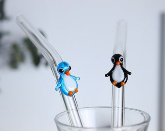 Handmade glass straw with cute penguin, drinking straw, drinkware glass, glassware, reusable, cocktail party, eco straw, straw with animal