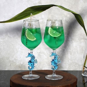 Art Glass Seahorse wine glasses, red & white wine glass, glassware set, anniversary gift, wedding, beach wine glass, ocean cocktail glasses