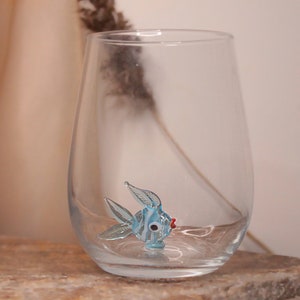 Cute drink glass with fish figurine, fish mug, water glass, tumbler, fish cup, stemless wine, glassware, drinkware, table decor, home bar zdjęcie 6