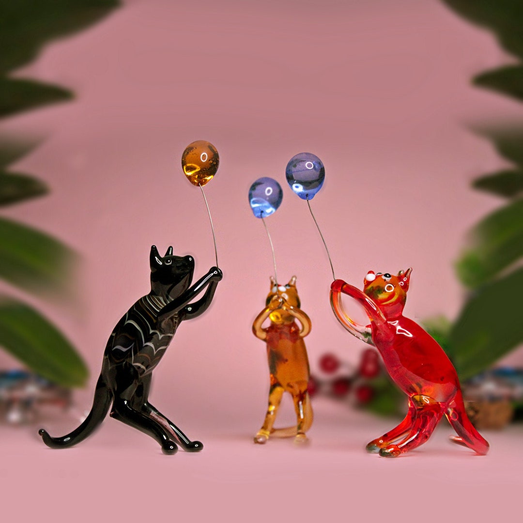 Art Glass Cat With Balloon, Cat Lover Gift, Home Decor, Murano Glass