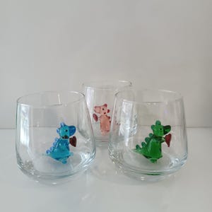 Glass cup Dinosaur with heart , funny stemless wine glass, baby dino mug, water glass, Dinosaur Baby Shower, Dino Birthday Party, image 7