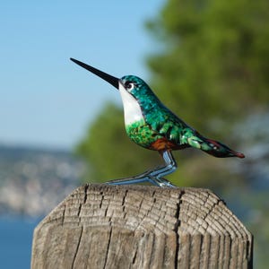 Hummingbird glass miniature, Murano glass green bird, lampwork bird statue, decorative figurine, hand blown colorful bird, home office gift