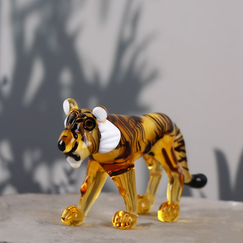 Art Glass Tiger Figurine, Lampwork tiger sculpture, miniature tiger, hand blown wild animal, collectible desk ornament, murano, gift for dad image 4