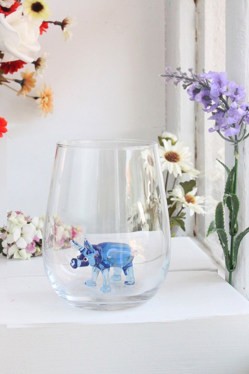 Handmade drinking glass with pig figure, stemless wine glass, water glass, pig cup, glass mug, glassware, swine, tiny glass pig, table decor Single- Blue