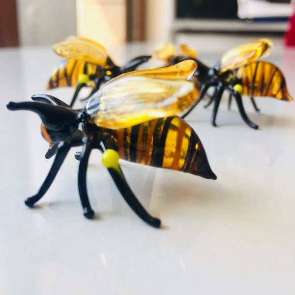 Blown Glass bee figurines, murano glass, honey bee, collectible bee, miniature bee ornaments, glass insects, Bumblebee, mini glass figures,