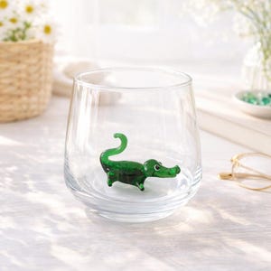 Handmade drinking glass with crocodile figure, water cup, alligator cup, glassware, glass animal mug, dining table decor, cute drinkware