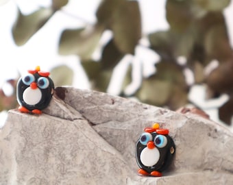 Murano Glass Cute Penguin spacer Bead, Lampwork animal Bead, Penguin jewelry, bracelet supplies, Penguin Charms, DIY murano earring