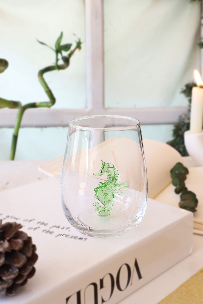 Handmade Glass cup with seahorse, cute drink glass, seahorse glass, ocean decor, table decor , sea animal mug, glassware, water cup, wedding Single-Green