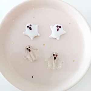 Murano Glass ghost spacer bead, spooky boo ghost charm, festival jewelry charm, DIY earring charm, pumpkin charm, Fall Halloween Beads,