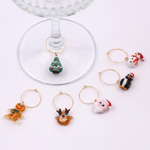 Holiday Wine glass charm, Wine Rings, glass markers, Xmas tree Gift, Wine tags, Christmas Dinner Table Decor, santa, snowman, deer, noel