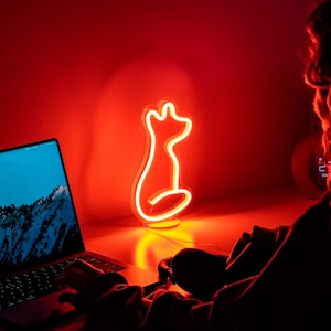Orange Fox Light, Warm Neon Sign for Nature Lovers - Modern Decor Art, Ambient Glow for Kids, Unique Gift for Wildlife Admirers
