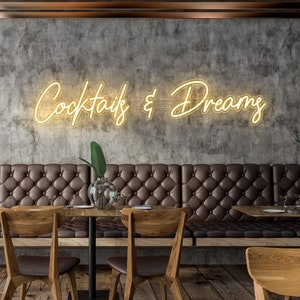 Neon Sign - Cocktails & Dreams - Neonowe światła LED do dekoracji ściennych, wykonane na zamówienie autentyczne oznakowanie, które podkreśli Twoją przestrzeń