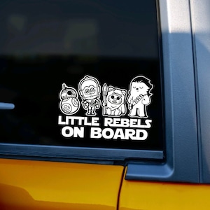 Naklejka Little Jedis On Board | Naklejka na pojazd | Inspirowane Gwiezdnymi Wojnami | Baby On Board | Chewbacca | C3P0 | Naklejka na samochód | Cele drużyny Star Wars