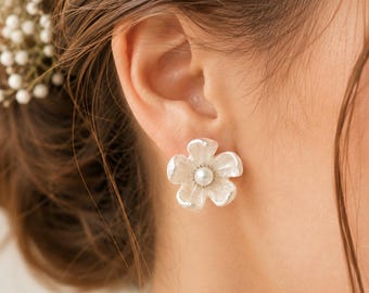 Bridal Flower Stud Earrings Cold Porcelain Freshwater Pearl Silver White Wedding Jewelry