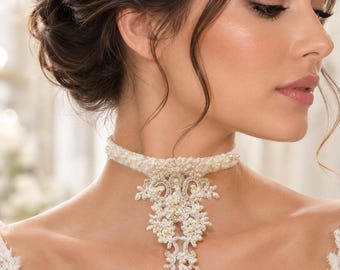 Pearl choker Bridal lace necklace Hand embroidered white flower wedding choker