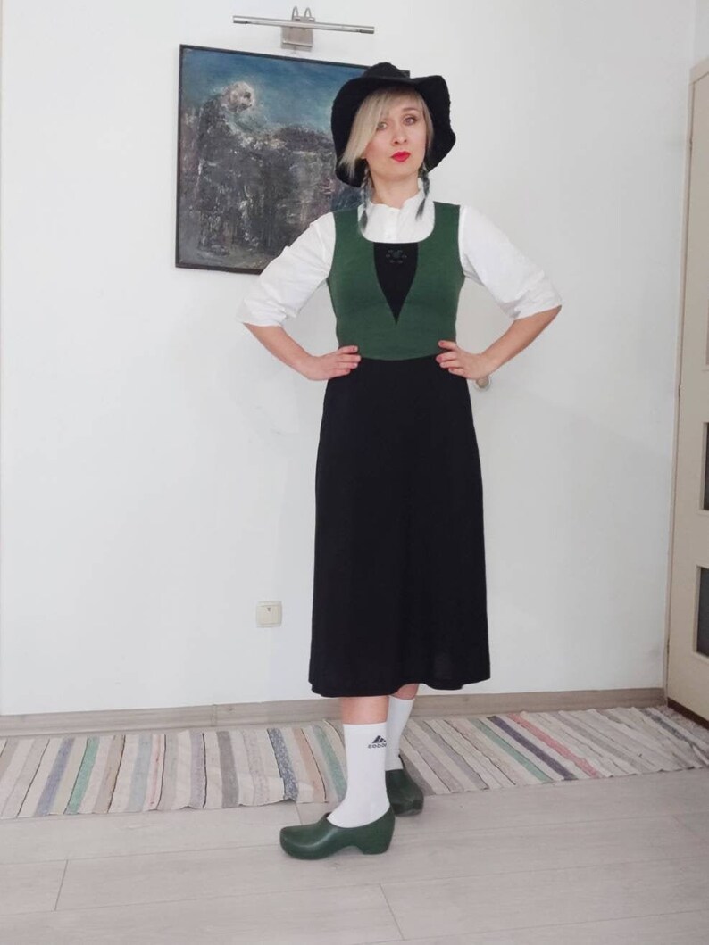 Traditional Austrian dress image 1