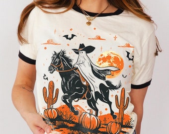 Retro Halloween Shirt Western Halloween Party Tee Bats Tshirt Spooky Season Sweatshirt Vintage Halloween Sweater Trendy Ghost T-Shirt Horse