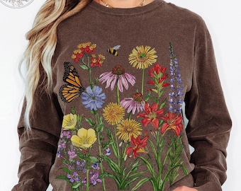 Comfort Colors® Wildflower Shirt, Long Sleeve Botanical Tee, Cottagecore Pressed Flowers Shirt, Boho Floral Cotton T-Shirt, Gift Gardener