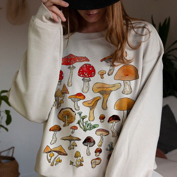 Forest Fungi Vintage Sweatshirt, Cottagecore Woodland Sweater, Nature Lover Oversized Crewneck, Mushroom Botanical Top, Foraging Pullover